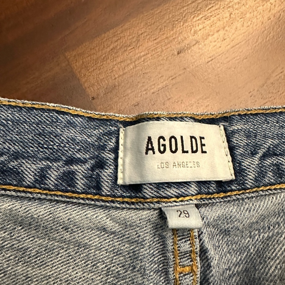 AGOLDE Riley High Rise Straight Crop Jeans in Frequency (J4) - Picture 10 of 11